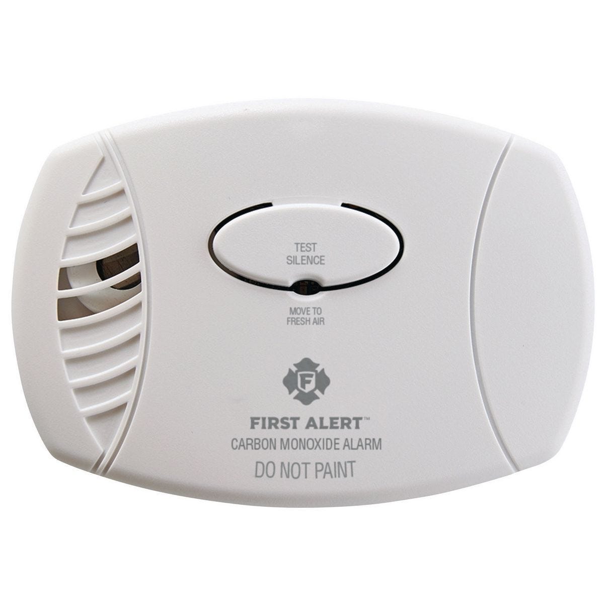 Alarma de monóxido de carbono First Alert CO410 con sensor electroquímico y batería incluida | CO410