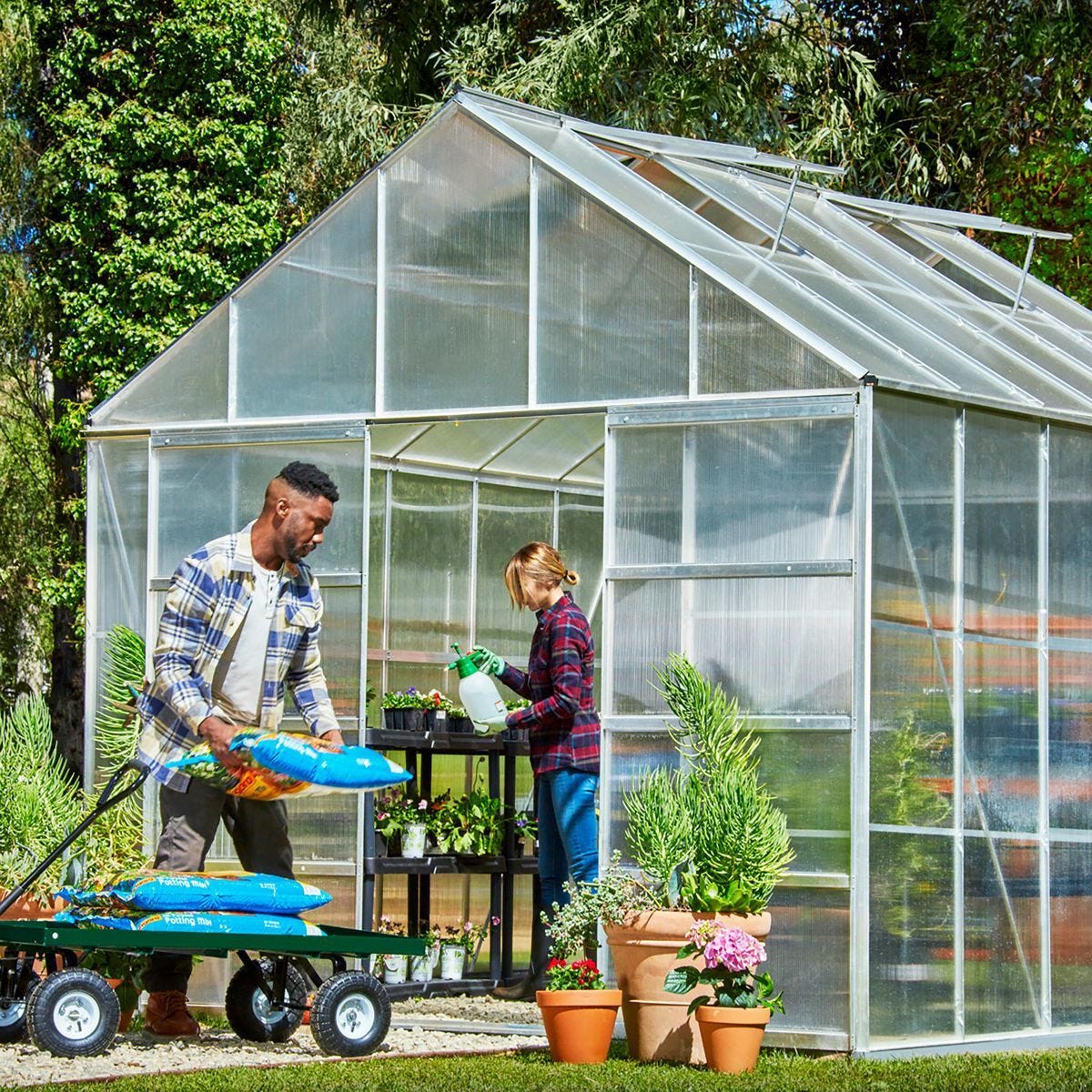 Invernadero de aluminio 10 pies x 12 pies con 4 ventilaciones | 72729